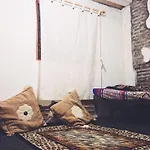 Taridjan Hostel