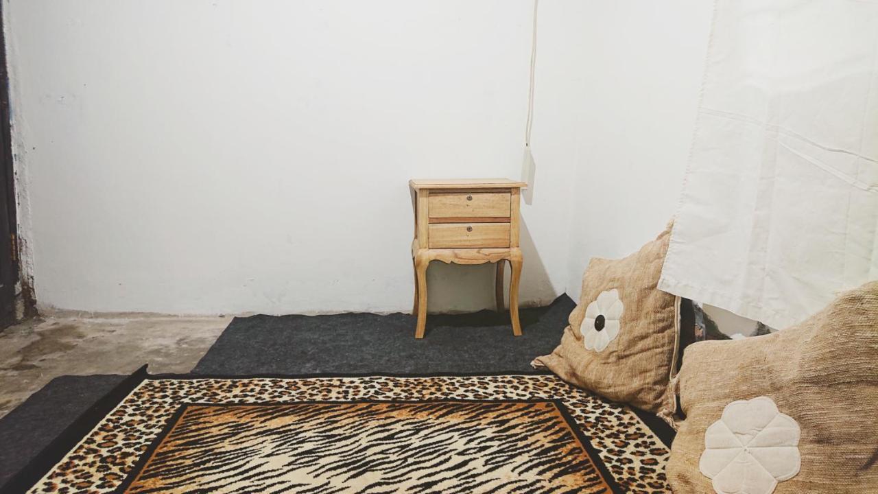 Taridjan Hostel *